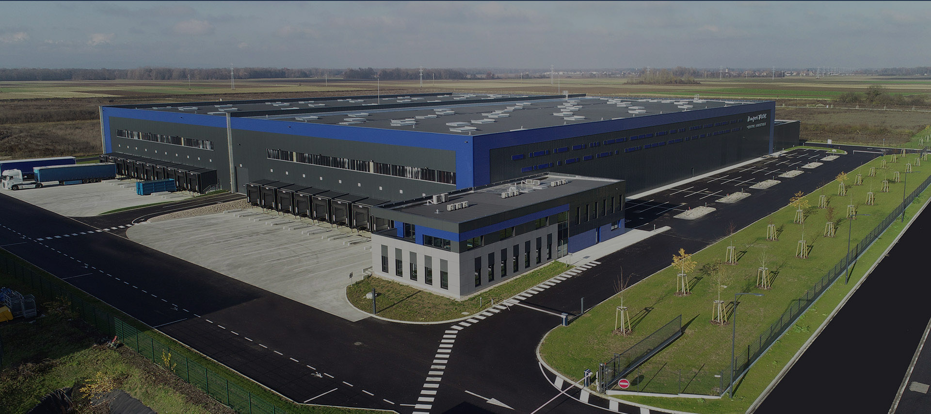 Worldwide freight services